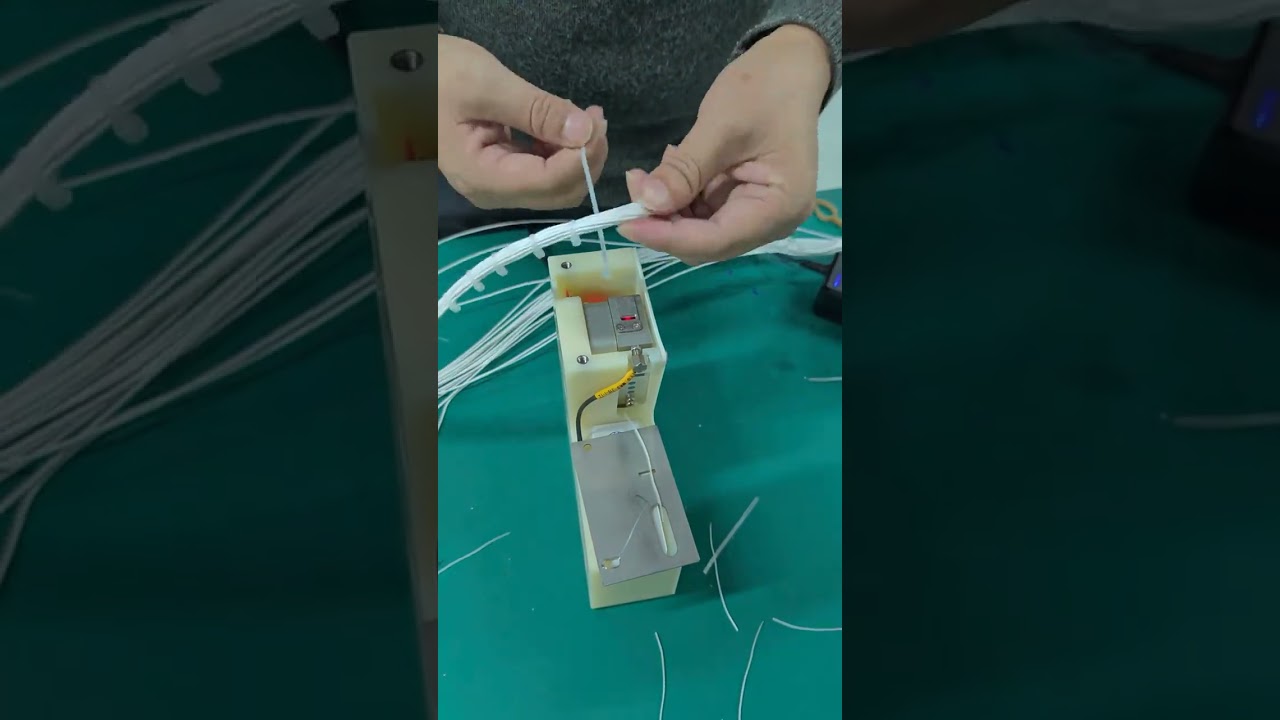 고수율 자동 케이블 타이 머신, 대량 와이어 하네스의 수동 타이 및 절단을 대체